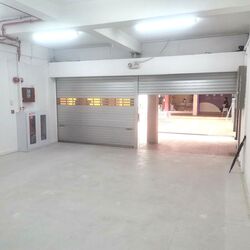 Toa Payoh Central (D12), Shop House #573586881